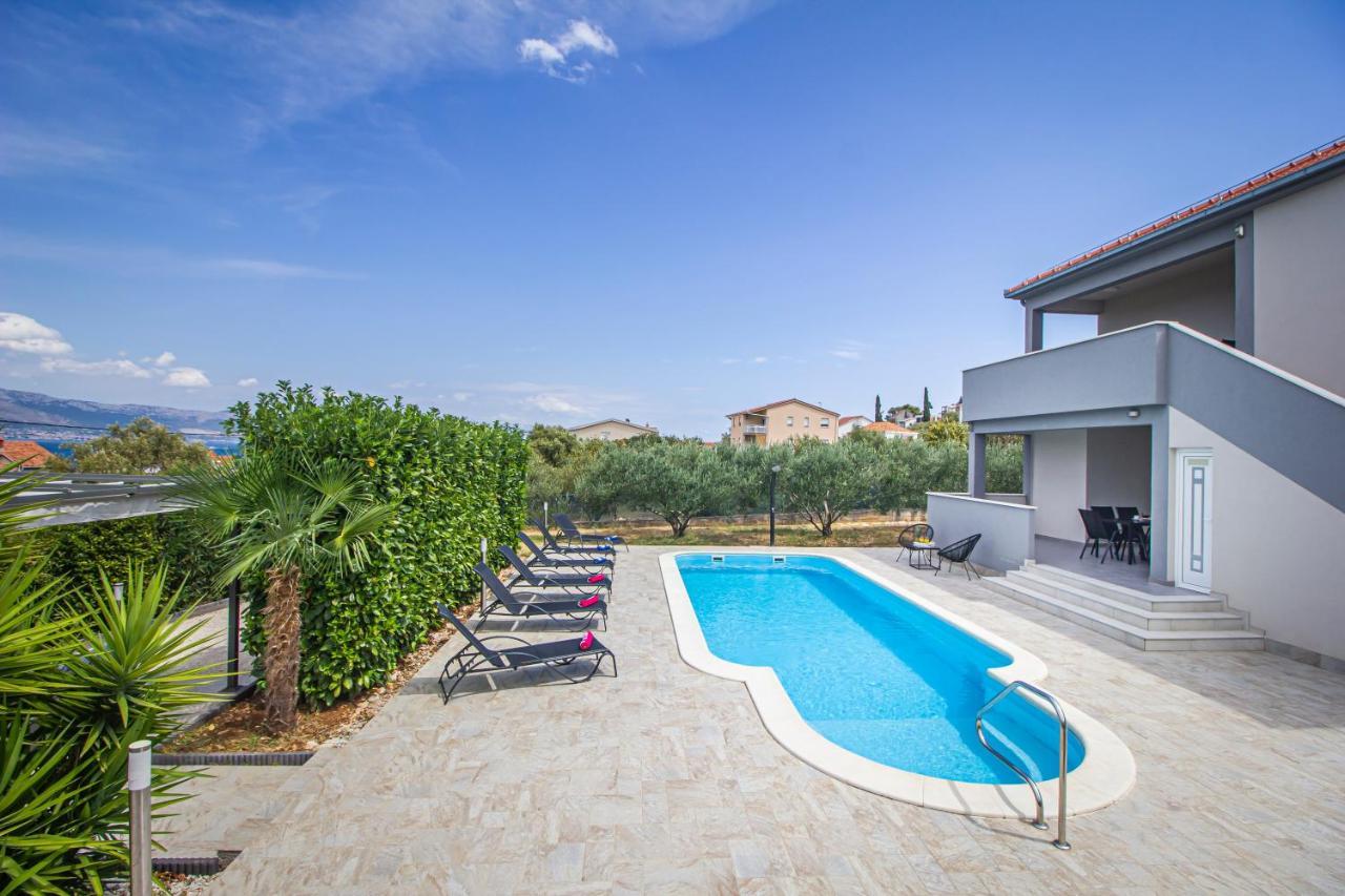 Vila Rozarija Traù Esterno foto
